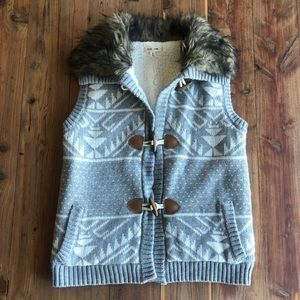 Pink Rose Gray & White Sweater Vest w/ Faux Fur